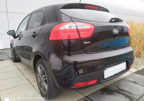 Kia Rio cena 10900 przebieg: 220000, rok produkcji 2011 z Puławy małe 326